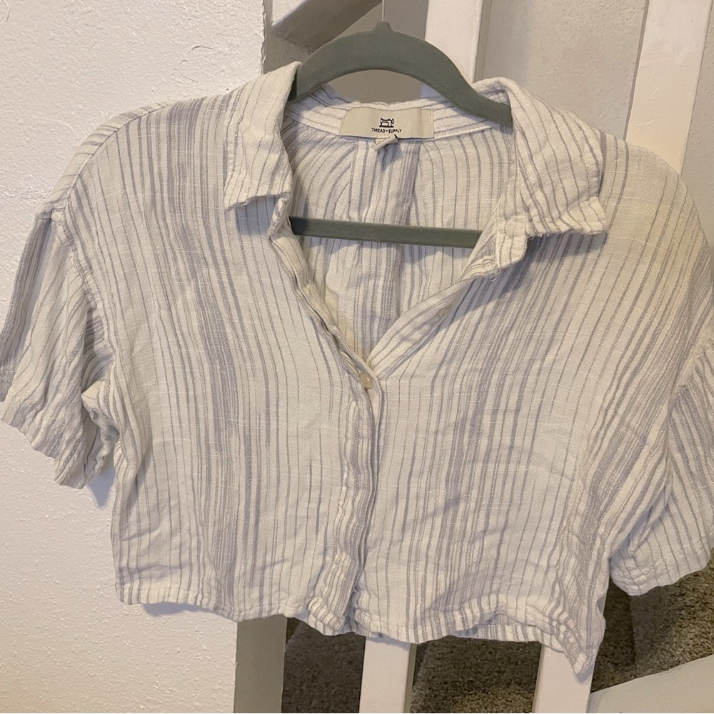 Matching shorts/crop top set white with grey lines. X-small size,Thread+Supply.